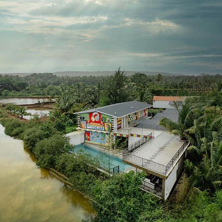 Downtown Arambol - The River Side Hostel Exteriör bild